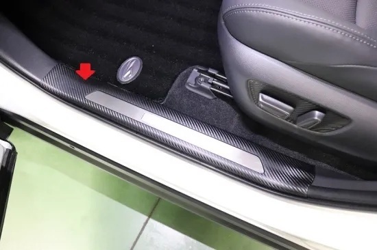 《ハリアー80》【30%OFF】ハリアー80系 フロントステップパネル傷防止シート (ピアノブラックシート)拍卖