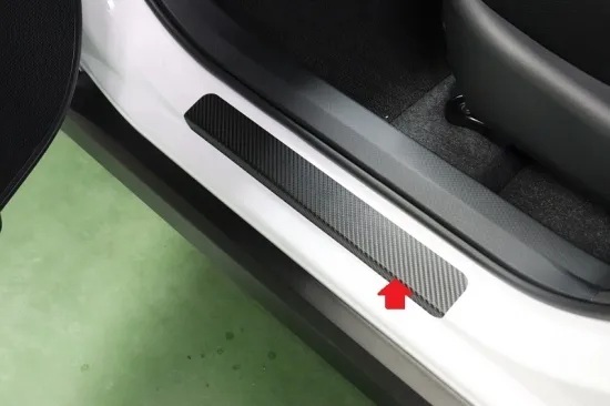 《ライズ》【30%OFF】ライズ ドアステップ傷防止シート(ブラックカーボン)拍卖