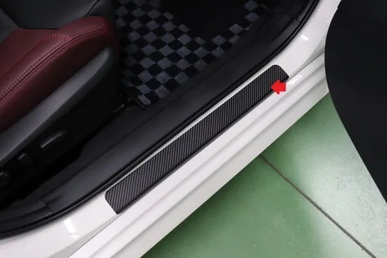 《レヴォーグVN》【30%OFF】レヴォーグVN系 ドアステップ傷防止シート (ブラックカーボン)①拍卖