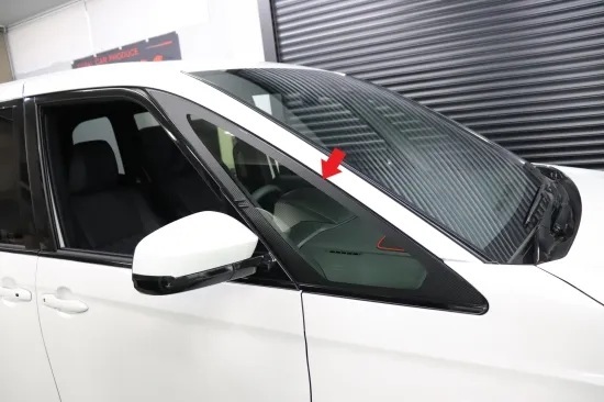 《ヴォクシー90》【30%OFF】ヴォクシー90系 デルタウインドウシート(ピアノブラックシート)拍卖