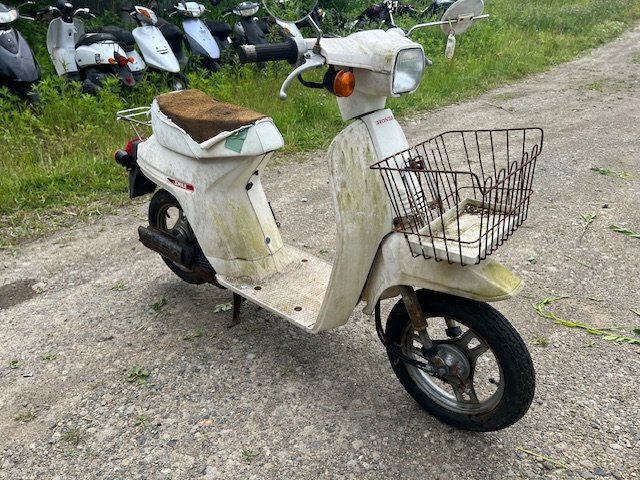□ホンダ イブスマイル AF06 走行距離不明 パーツ取り レストアベース ジャンク品 現状販売 原付 スクーター バイク 札幌発 G1624拍卖