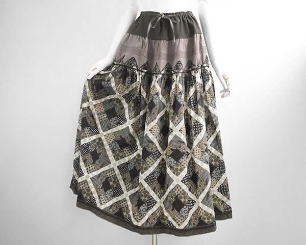 KANEKO ISAO パッチワーク柄 ティアード ロングスカート グレー系 ◆ ウエストゴム マキシ丈 カネコイサオ ◆GG18拍卖