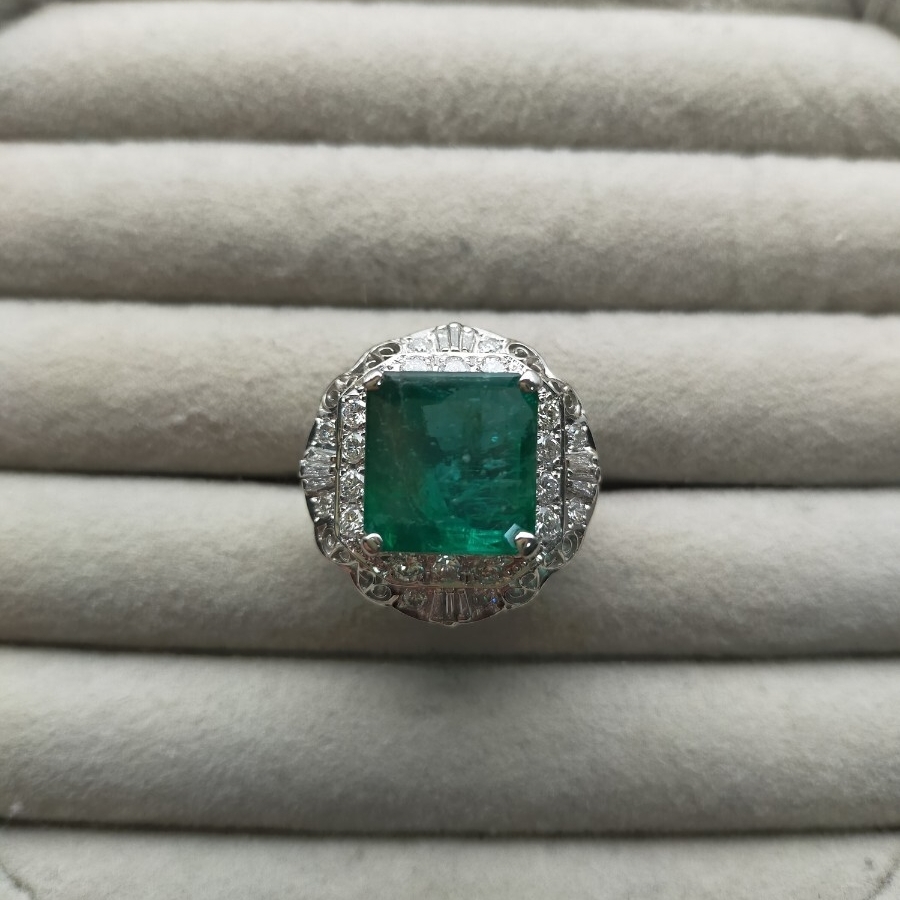 大粒 7.9ct 天然エメラルド リング プラチナ900 12号 EMERALD natural 14.8g ダイヤモンド1.01ct 指輪拍卖