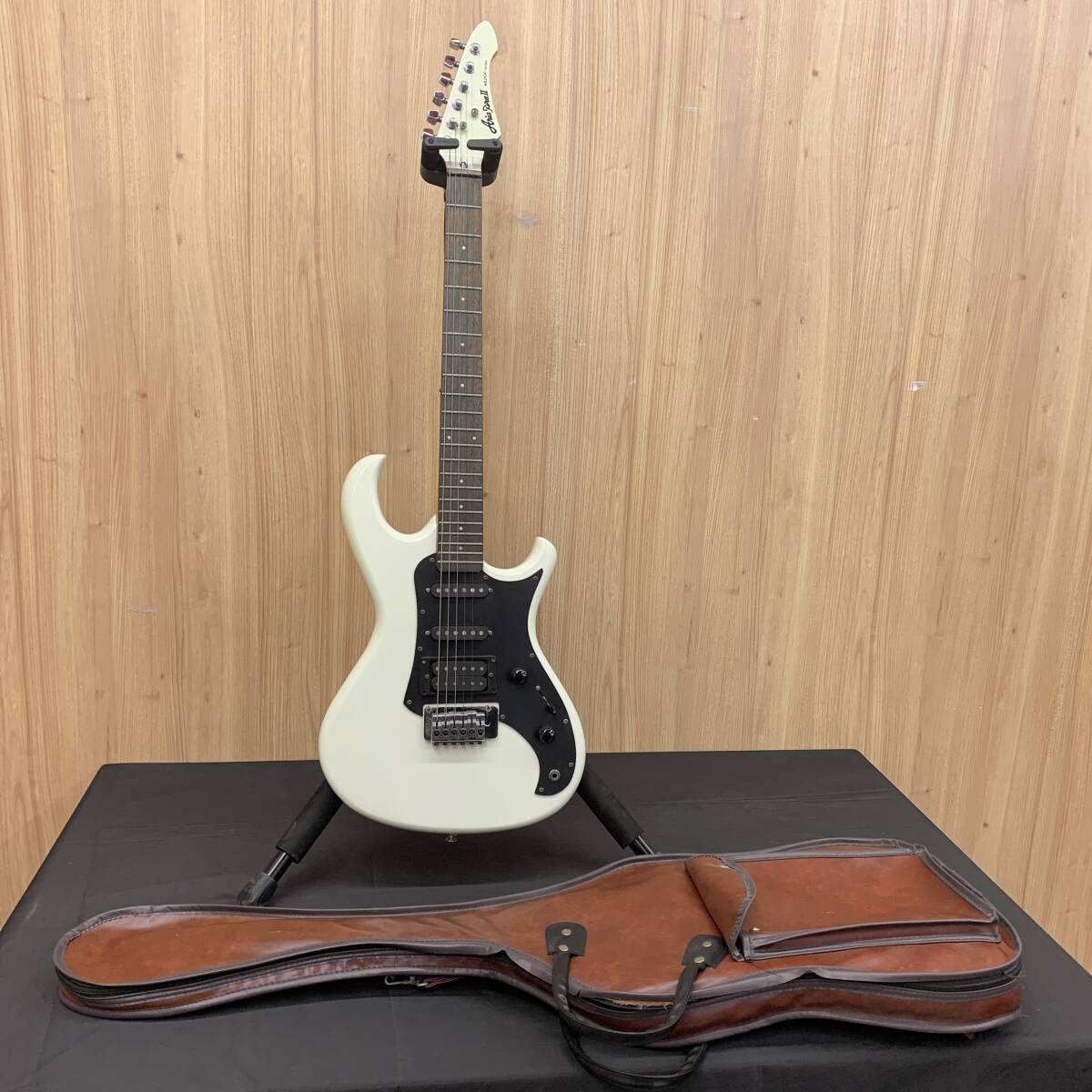 【Y1】 Aria Pro II Wildcat series エレキギター 要修理 4449-16拍卖