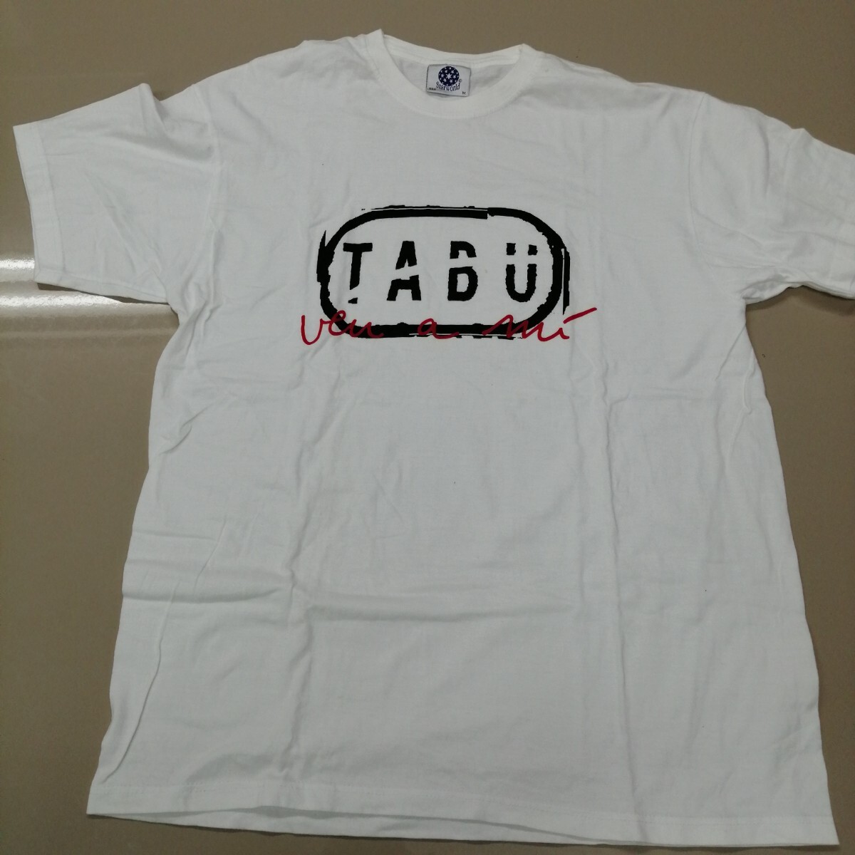 E09 バンドTシャツ TABU 白 ven a mi スペイン メロハー 拍卖