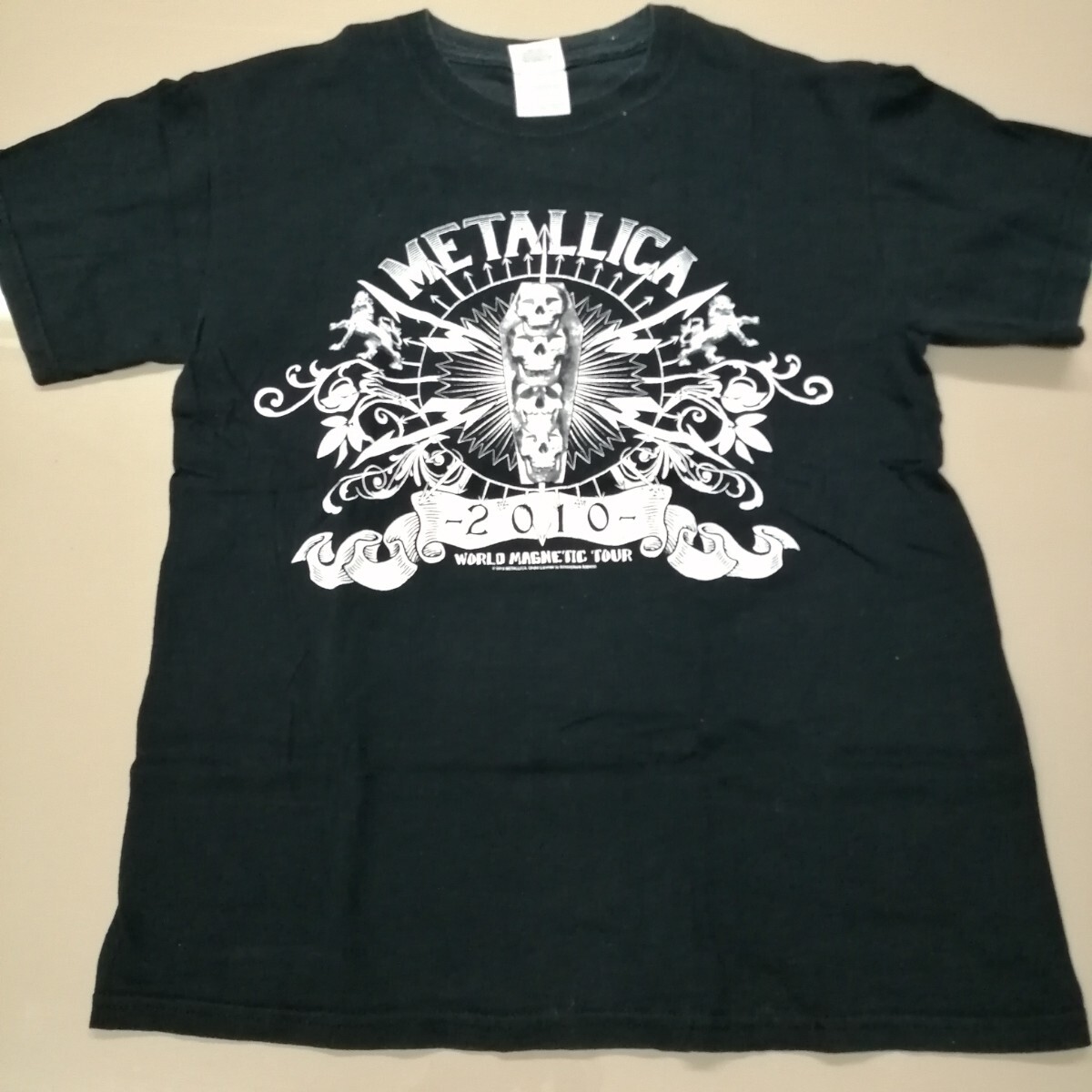 E09 バンドTシャツ メタリカ METALLICA world magnetic tour 2010拍卖