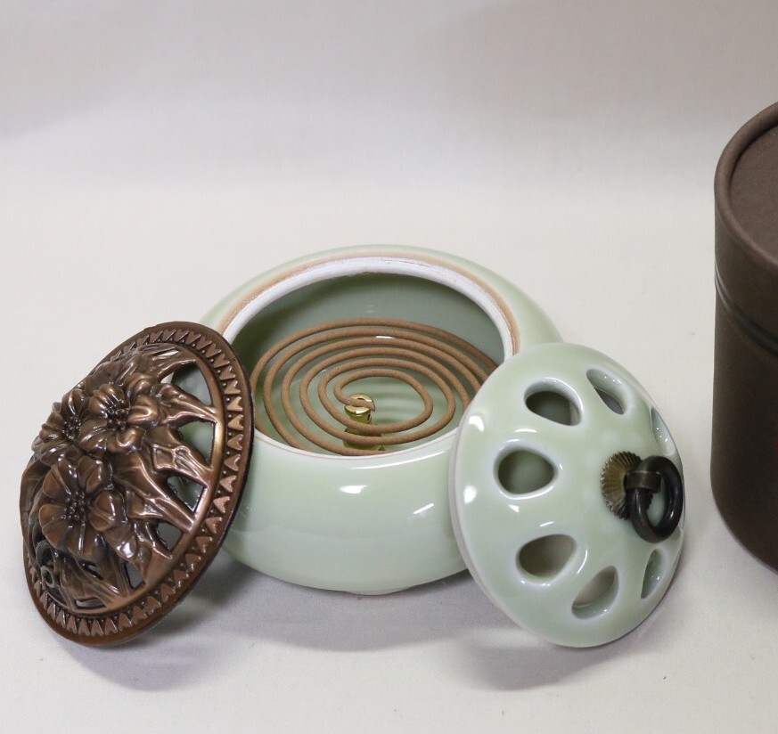 香炉 招財炉と二種類蓋と唐土香のセット    BC158拍卖