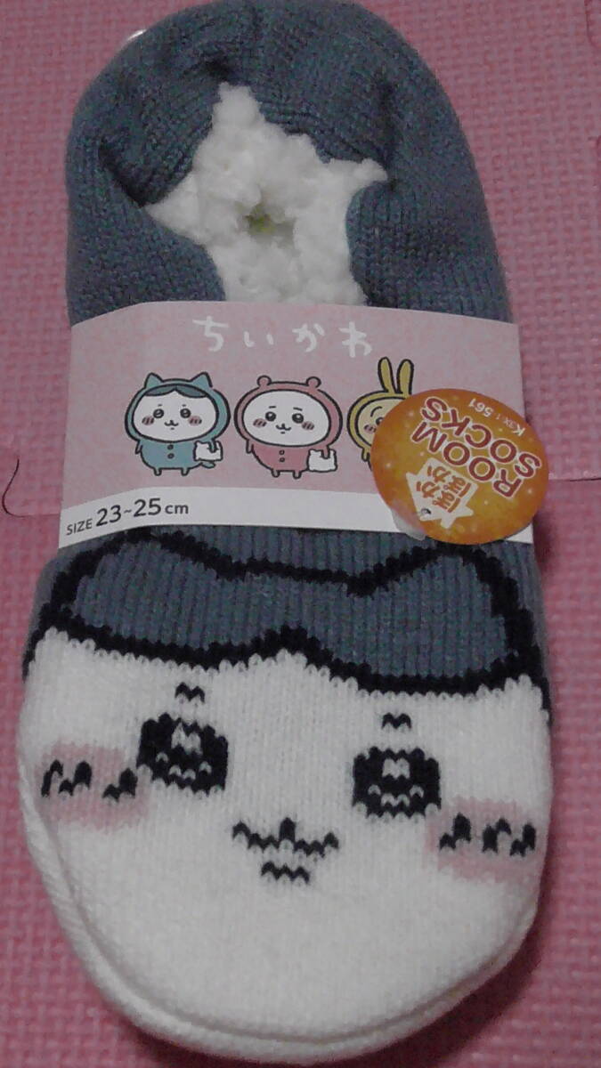 新品 ハチワレ ルームソックス 23cm~25cm 裏ボア 室内履き 防寒 ルームシューズ 女性 あったか フットカバー ちいかわ 23.5cm 送料無料拍卖