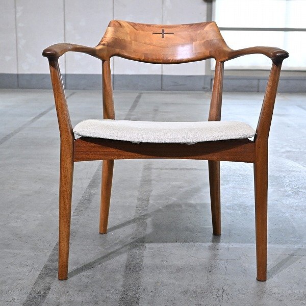 朝日木工 4万「EDDA/エッダ」アームチェア B アカシア 北欧スタイル ナチュラル 無垢 木製家具 椅子 リビング ダイニング拍卖