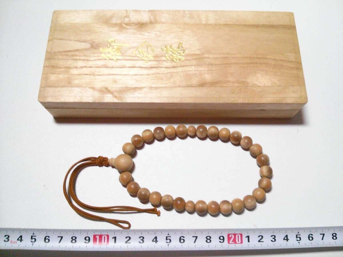 ◆未使用品◆御念珠◆正梅◆正絹より房◆桐箱付き◆法要◆葬儀◆仏具◆お彼岸◆拍卖