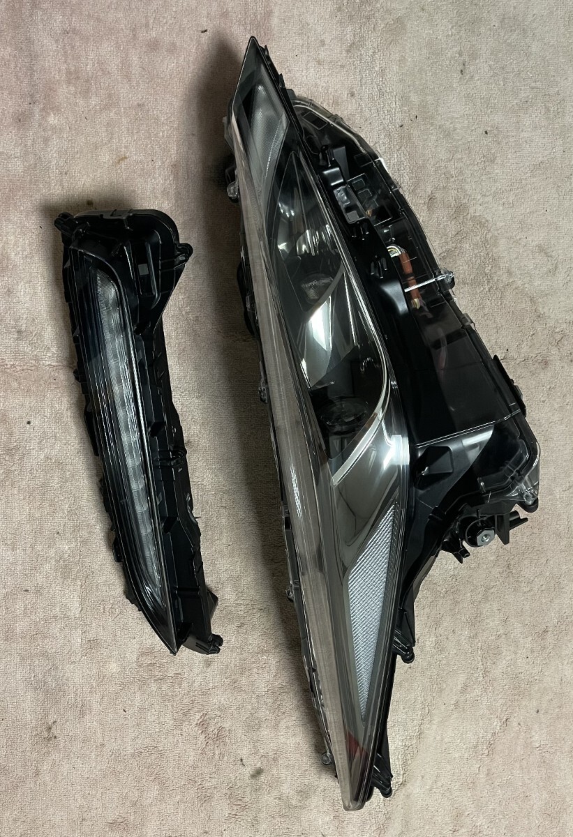 KOITO コイト 62-24 JPD20 TOYOTA トヨタ MIRAI ミライ LED (右運転席ヘッドライト) 右方向指示灯付き KOITO 62-27拍卖