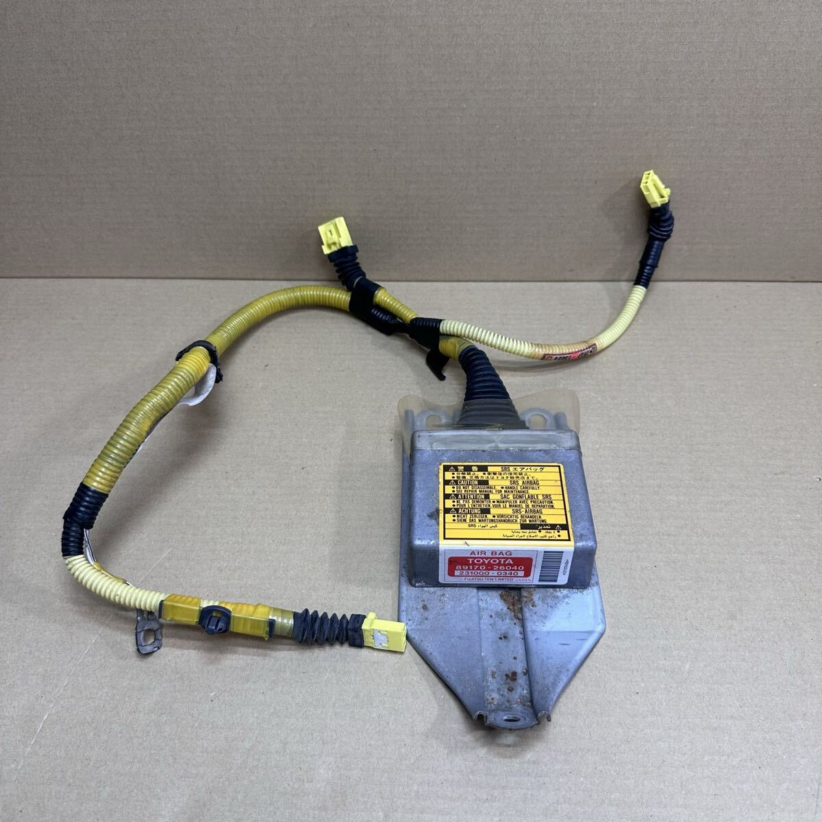 エアバックコンピューター ハイエース 100系 ワゴン スーパーカスタムG KZH106W 89170-26040拍卖