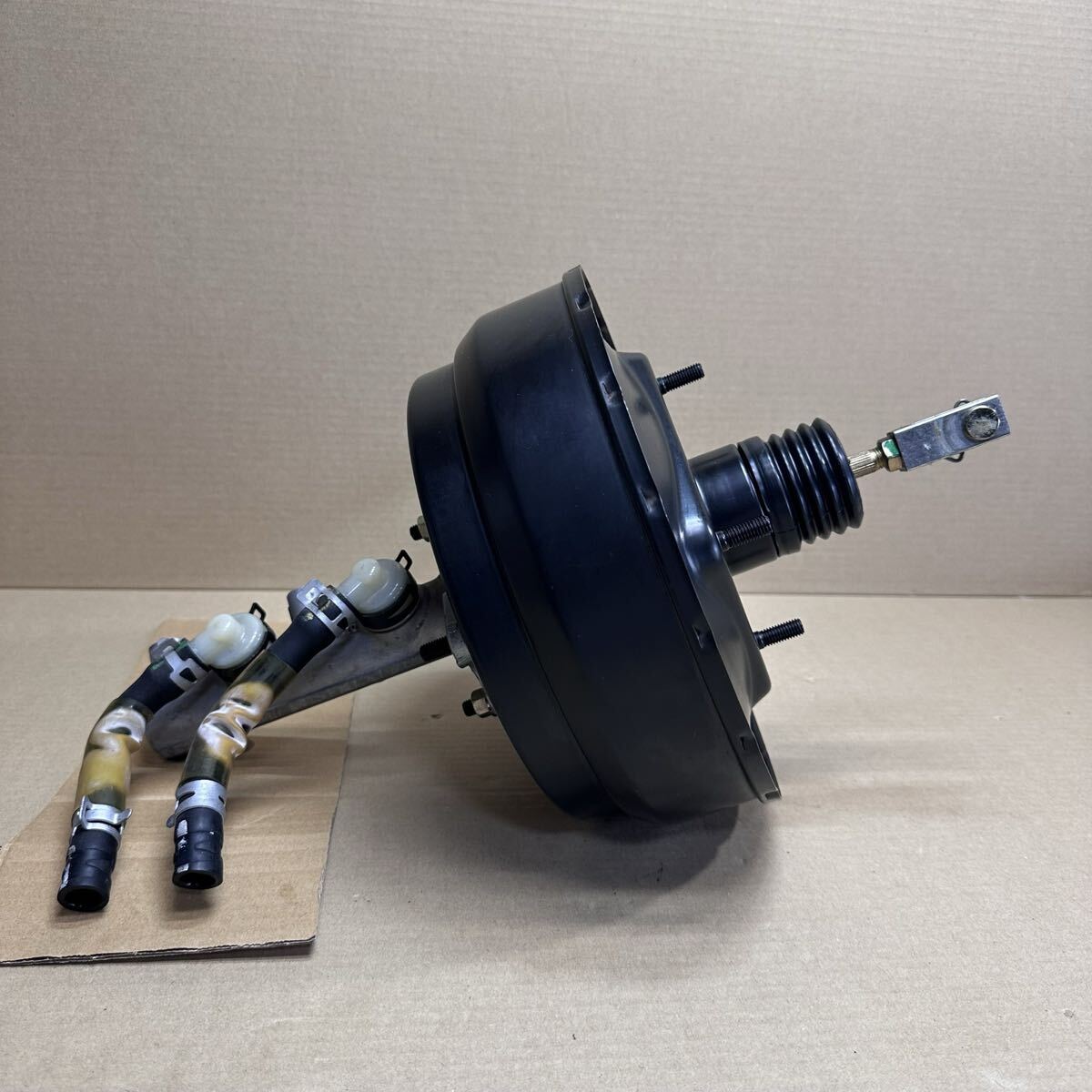 純正 ブレーキマスター マスターバック ブレーキシリンダー マスターシリンダー ハイエース 100系 ワゴン スーパーカスタムG KZH106W拍卖