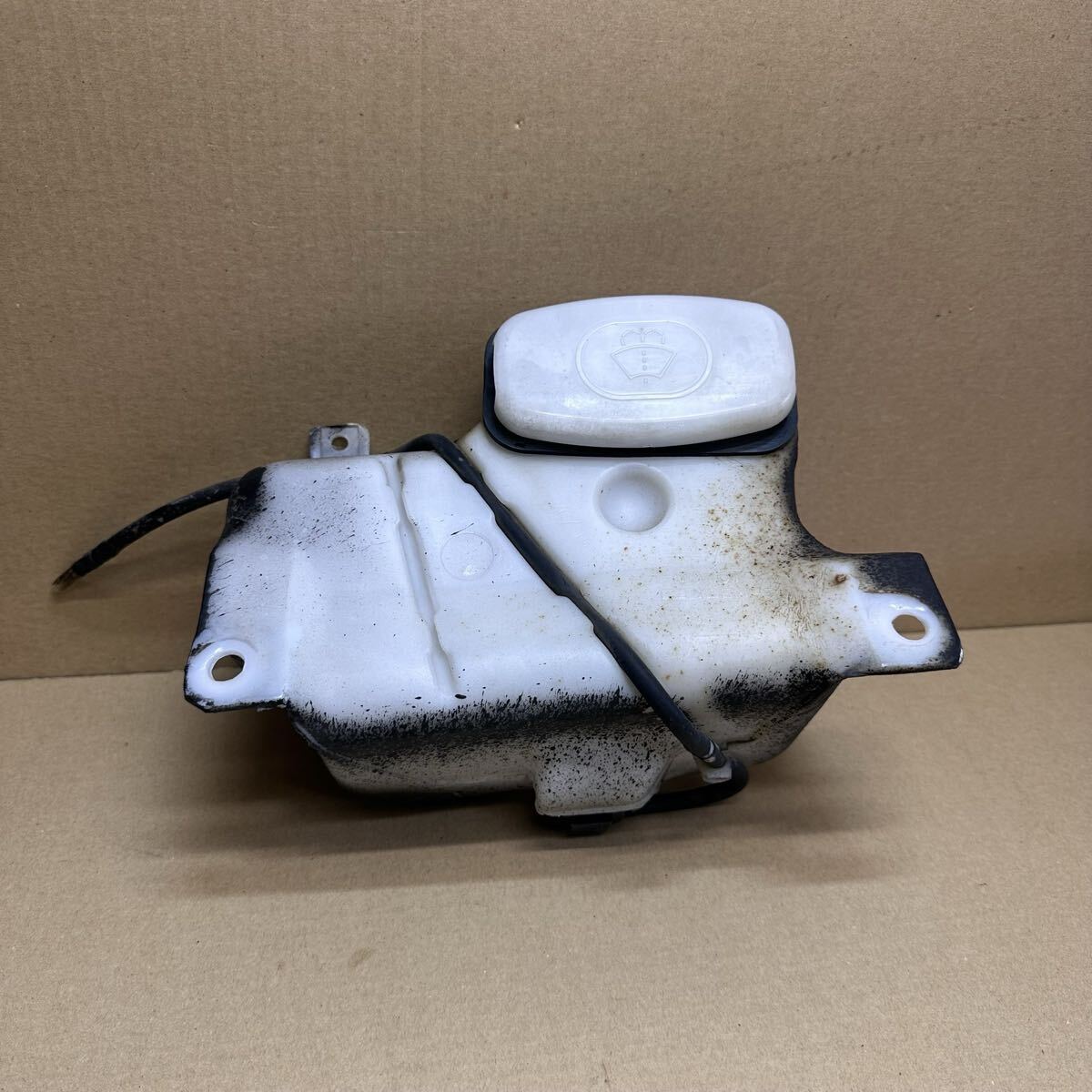 純正 フロント ウォッシャータンク 助手席下 ハイエース 100系 ワゴン スーパーカスタムG KZH106W拍卖