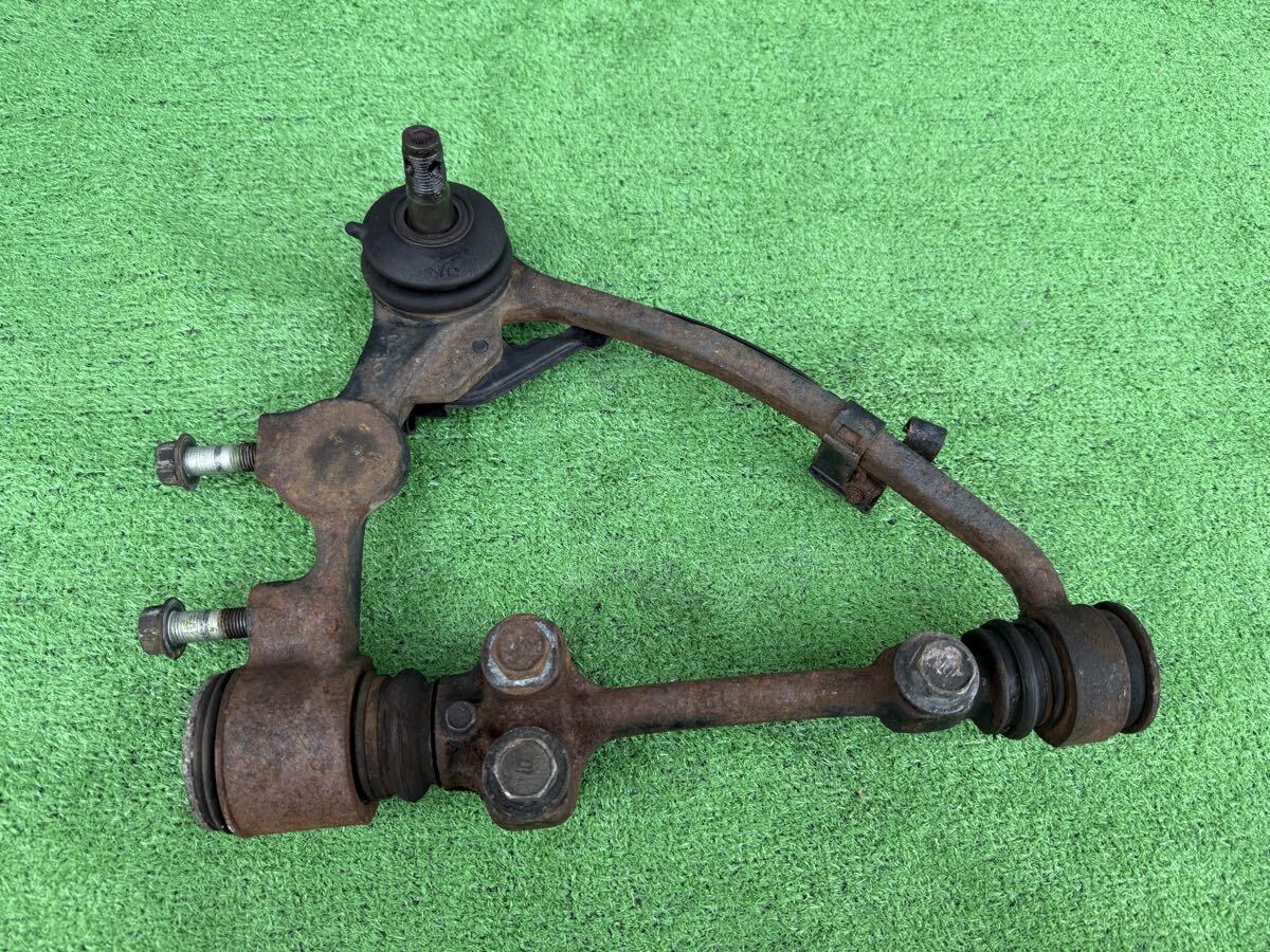 純正 フロント 右 アッパーアーム ハイエース 100系 ワゴン スーパーカスタムG KZH106W 1KZ-TE 4WD拍卖