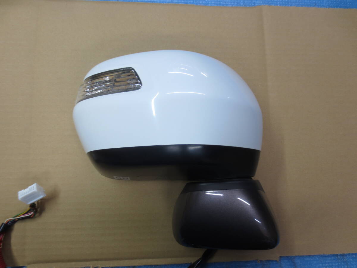 JF1 NBOX 右ドアミラー H25年式 YR-593PV 9本線 ① 拍卖