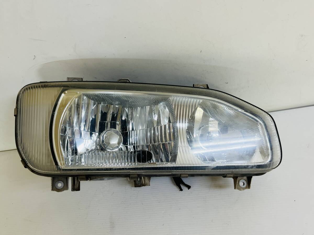 19013N 日産 UD トラックス クオン ヘッドライト ランプ R 右 右側 運転席側 KOITO 100-25740拍卖