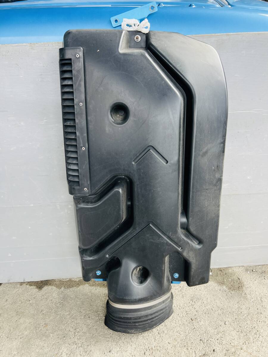 18108N 日産 UD トラックス クオン エアーダクト エアダクト拍卖