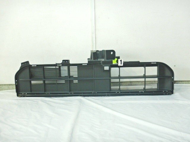 LA700S ウェイク 中期 ラジエーターグリル 上側 エアガイド付 53111-B2B70 ※9865拍卖