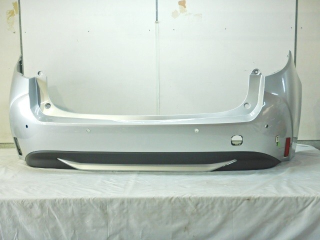 ZWE215W MZEA17W カローラ リアバンパー ロア付 シルバー 1F7 52159-12E20 52159-12982 ※9880拍卖