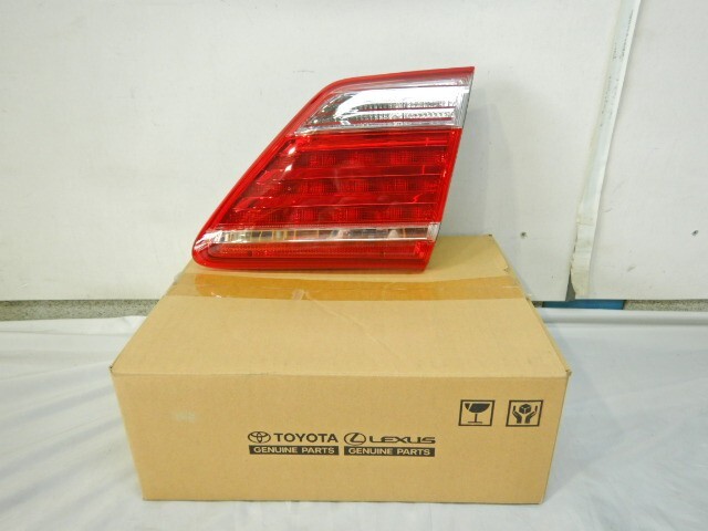 純正 未使用 GRS202 クラウン ロイヤル 右テールランプ 内側 フィニッシャーランプ イチコー 30-371 81581-30462 ※9887拍卖