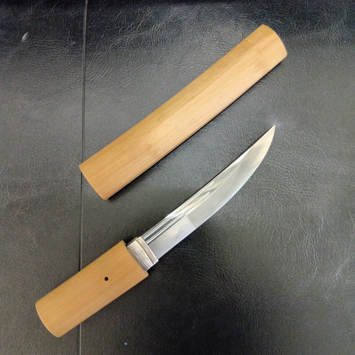 真剣 日本刀 短刀 登録証有 時代物 古美術 旧家蔵出し品 刀剣愛好家放出品 現状拍卖