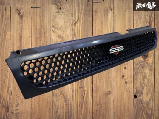 【程度良好!!】 日産 NISSAN 純正 U12 ブルーバード 前期 SSS フロント グリル ラジエーターグリル 即納 棚拍卖