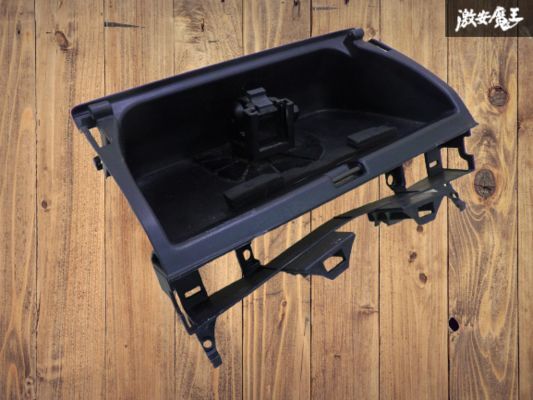 【ストア出品】 MAZDA マツダ 純正 GY3W アテンザ スポーツワゴン 収納 パネル 内装 トリム 1個 016A00245 即納 在庫有 棚拍卖