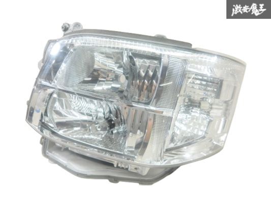 【点灯OK!!】トヨタ 純正 3型 200系 ハイエース HID ヘッドライト ヘッドランプ 左 左側 助手席側 刻印 65 KOITO 26-129 即納 棚15-3拍卖