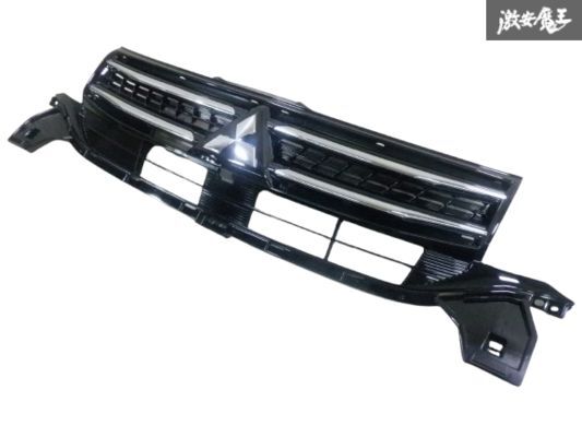 ☆キレイ☆ 三菱 純正 B11W ekワゴン 後期 フロントグリル ラジエターグリル 7450B028 カメラ穴有 即納 棚2F-L-5拍卖