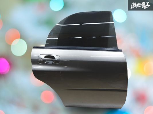 スバル 純正 GDB インプレッサ リア リヤ 右 ドア パネル 右側 後方 プライバシーガラス ウインドウ 窓 付 自家塗装グレーM系 JDM 棚D-3拍卖