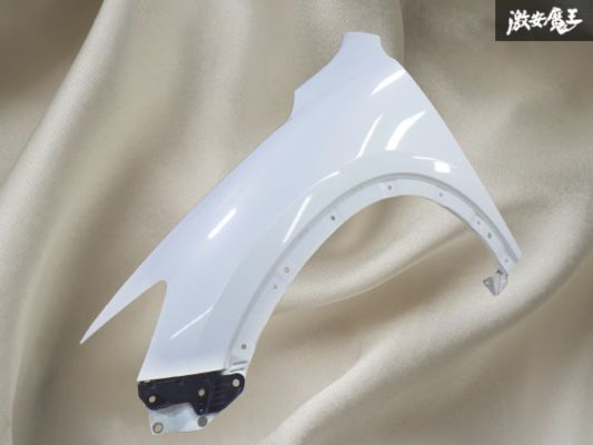 【凹み無し】マツダ純正 CX-5 KE2FW フロント フェンダー 左 左側 助手席側 ホワイトパール系 即納 棚2F-H-1拍卖