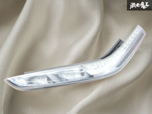 【点灯OK!!】NISSAN 日産 純正 AZE0 リーフ LED テールライト テールランプ レンズ ICHIKOH D115 即納 棚8-4拍卖