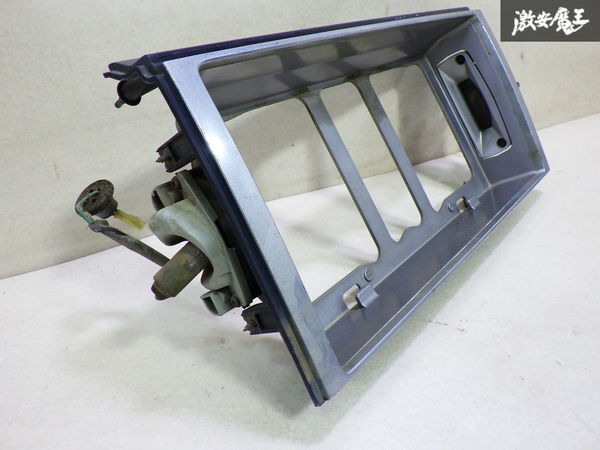 【希少!】 TOYOTA トヨタ 純正 GZ20 MZ20 20 ソアラ リア センターガーニッシュ ナンバーベース パネル ナンバー灯付 75082-24020 棚2-1-1拍卖