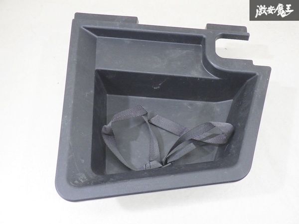 【ストア出品!】 レクサス 純正 GSE20 IS250 デッキサイドトリム ボックス LH 小物入れ 64742-53030 黒 新品番64742-53040-C0 内装 棚27-3拍卖