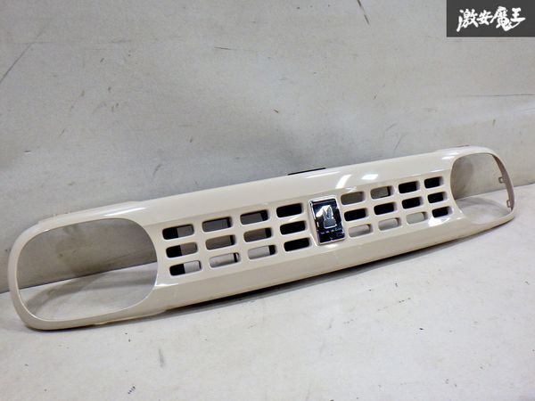 【割れ無し】スズキ 純正 アルトラパン HE22S フロントグリル ラジエーターグリル クリーム系 71721-85K0 即納 棚2F-L-3拍卖