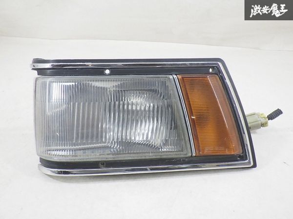【ストア出品!】 日産 純正 U11 ブルーバード マキシマ コーナーランプ コーナーレンズ 片側のみ IKI 9136 即納 旧車 棚11-2拍卖
