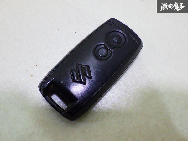 【保証付!!】 SUZUKI スズキ 純正 キーレス リモコンキー スマートキー 2ボタン 実働車外し 在庫有 カギ 鍵 キー 即納1-4-5-E拍卖