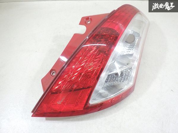 【ストア出品!】 スズキ 純正 ZC72S スイフト テールランプ テールライト 片側のみ 35603-71L01 棚15-4拍卖
