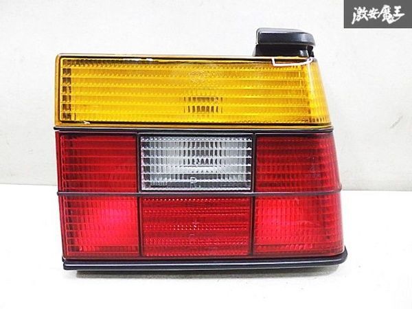 【ストア出品】VW フォルクスワーゲン 純正 ジェッタ 16RV 右 テールランプ テールライト 右側 165945112 即納 棚8-2拍卖