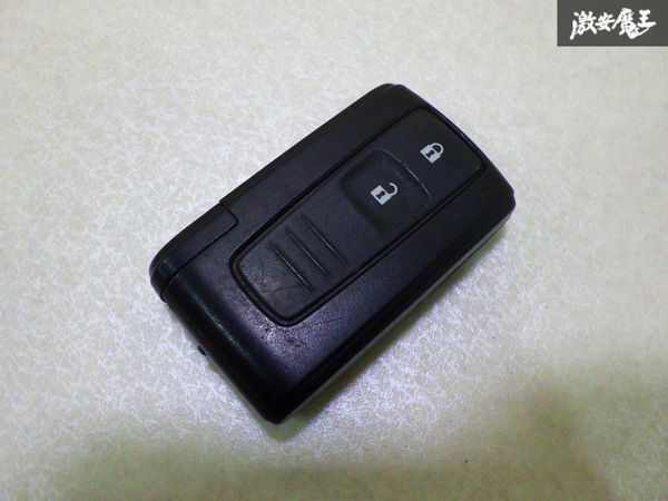 【保証付!!】 ダイハツ 純正 キーレス リモコンキー スマートキー 2ボタン 実働車外し 在庫有 カギ 鍵 キー 即納 在庫有 棚9-3-J拍卖