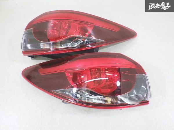 【LED点灯OK】 マツダ 純正 GJ2FW アテンザ 中期 テールライト テールランプ テール レンズ 左右セット KOITO 220-65033 即納 棚2F-P-6拍卖