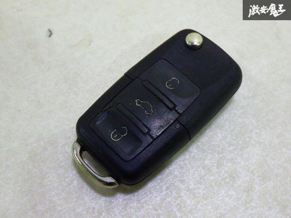 【保証付!!】 VW フォルクスワーゲン 純正 キーレス リモコンキー 3ボタン 実働車外し 在庫有 カギ 鍵 キー 即納 棚1-4-5-E拍卖