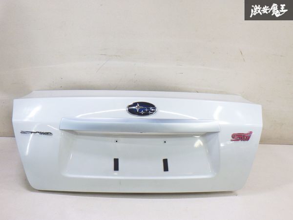 【破損無し】スバル 純正 スバル インプレッサ リア トランクフード テール ガーニッシュ 37J テンホワイト即納 棚2F-N-2拍卖