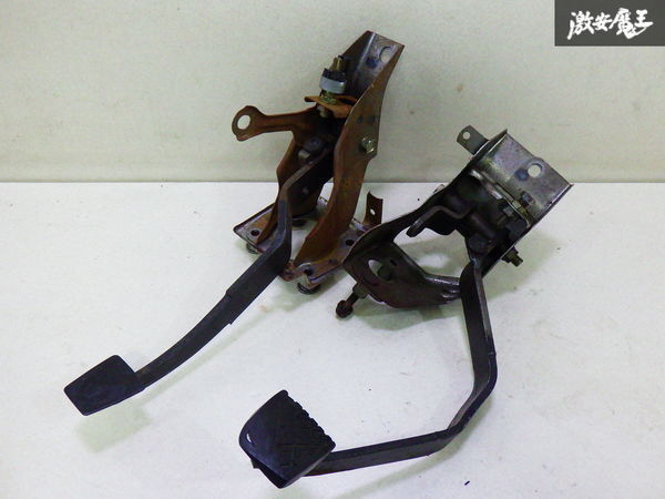 【ストア出品 曲がり無!】 TOYOTA トヨタ 純正 AE86 トレノ レビン ブレーキペダル クラッチペダル セット 即納 棚E-6拍卖