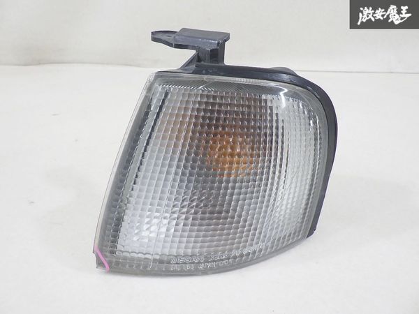日産 純正 P10 プリメーラ コーナーレンズ コーナーランプ ウインカーランプ クリアランプ 片側のみ KOITO 210-63317 棚13-4-K拍卖