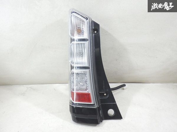 【LED点灯OK!】 ホンダ 純正 JF1 JF2 N-BOX LED テール テールランプ テールライト 片側のみ ICHIKOH D105 棚8-2拍卖