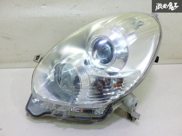 【ストア出品】 TOYOTA トヨタ 純正 KGC10 KGC35 30系 パッソ 左 左側 助手席側 HID ヘッドライト ランプ レンズ KOITO 100-51006 即納拍卖