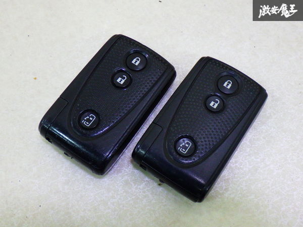 【保証付!!】DAIHATSU ダイハツ 純正 スマートキー キーレス リモコンキー 3ボタン 実働車外し 在庫有 2個 カギ 鍵 キー 即納 棚拍卖