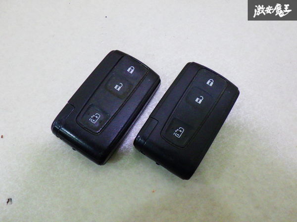 【保証付!!】DAIHATSU ダイハツ 純正 スマートキー キーレス リモコンキー 3ボタン 実働車外し 2個 在庫有 カギ 鍵 キー 即納 棚拍卖